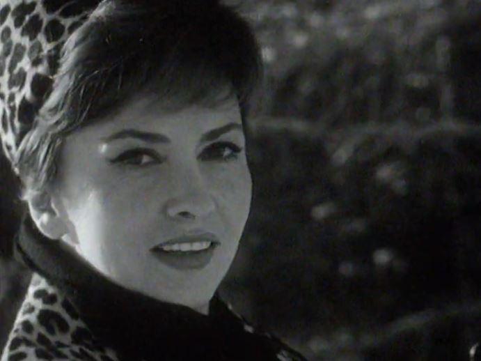 Gina Lollobrigida, une star à la neige en Suisse. [RTS]