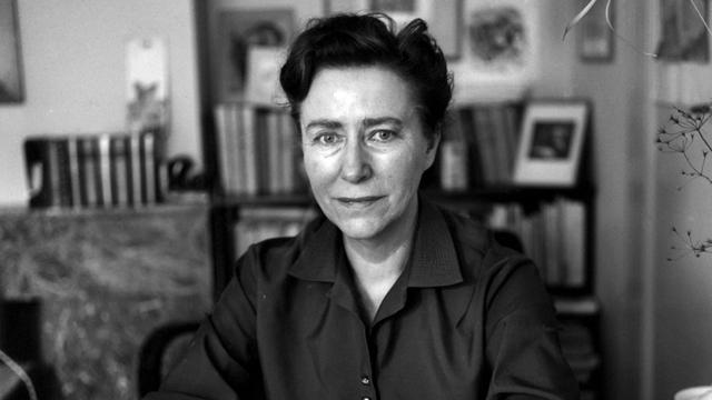 L'écrivaine suisse Alice Rivaz en 1967 à Zurich. [Keystone - Photopress-Archiv / Str]