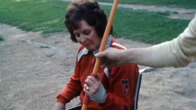 Gilberte Brasey, championne paralympique, en 1975. [RTS]