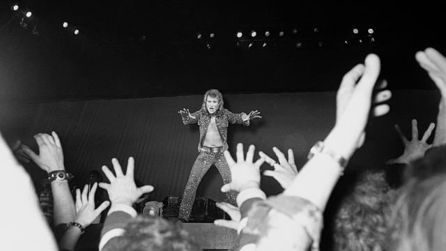 Johnny Hallyday en 1971 à Paris. [KEYSTONE - AP Photo/Cardenas, File]