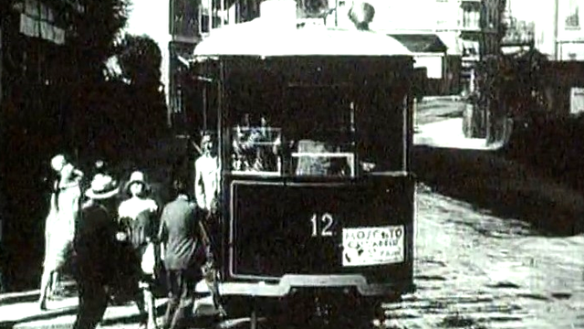 Tram 12