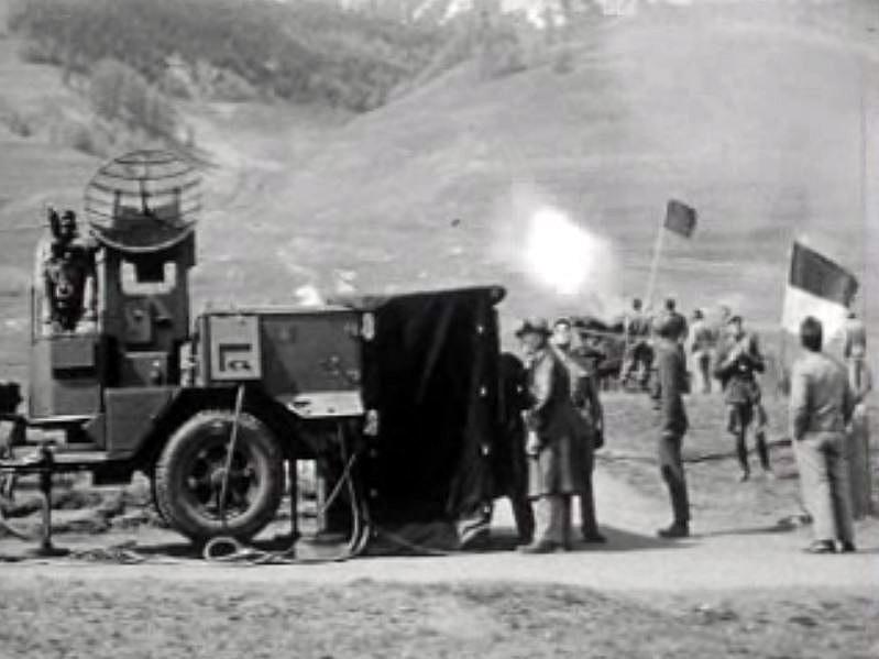 L'armée suisse au comptoir effectue une démonstration.