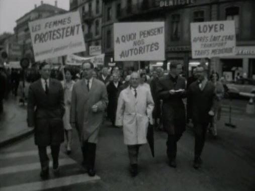 On manifeste à Genève pour plus de logements. [RTS]