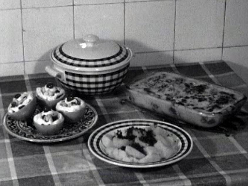 Soupe aux légumes, endives et oranges fourrées.