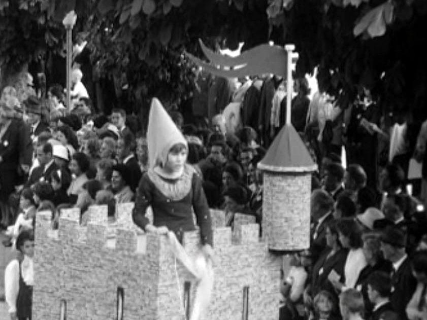 Le cortège de Lutry, un classique sur les bords du Léman.