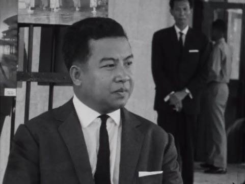 Le prince Sihanouk défend la neutralité du Cambodge. [RTS]