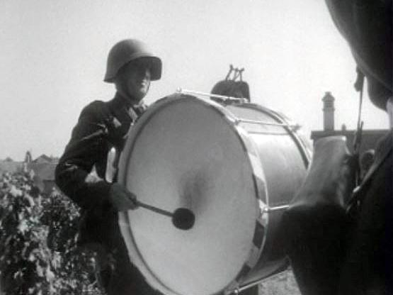 Un concert de la fanfare militaire du régiment genevois.