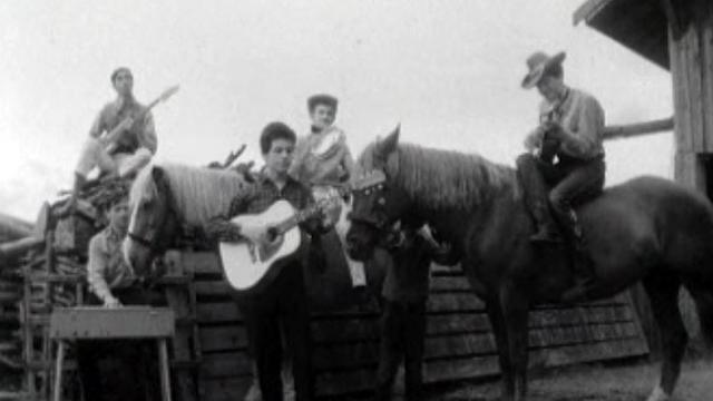 L'ancêtre du clip musical avec le groupe Les Aiglons.