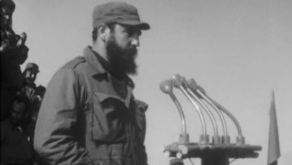 Fidel Castro est contraint à une ouverture vers les Etats-Unis. [RTS]