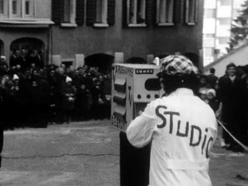 A carnaval, les romands se moquent aussi de la télévision.