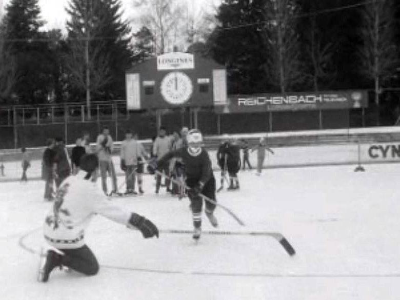 Rencontre avec les entraîneurs du Genève Servette et de Gottéron. [RTS]