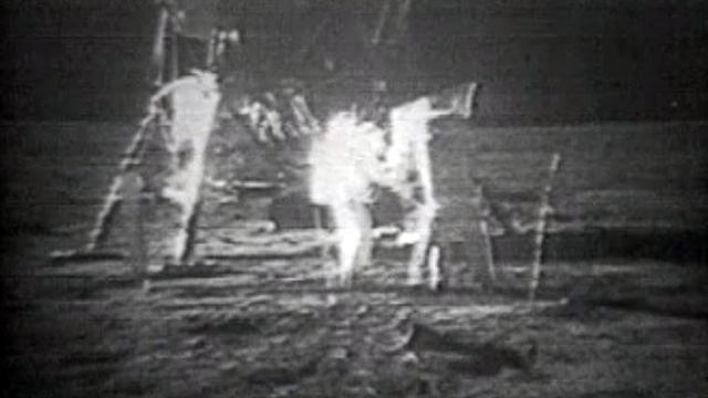 Le 21 juillet 1969, un homme marche sur la lune. [RTS]