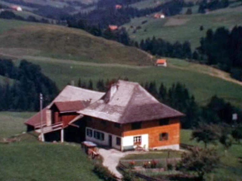 Le village de Cerniat en Gruyère dans le canton de Fribourg.