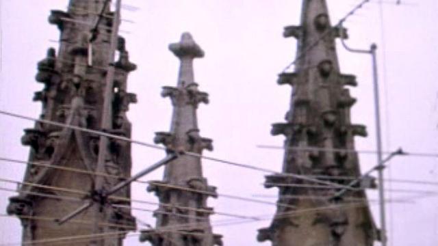 La Cathédrale Saint-Nicolas de Fribourg bientôt libérée de ses antennes.