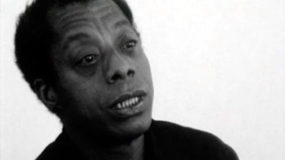 Un entretien avec l'écrivain noir américain James Baldwin. [RTS]