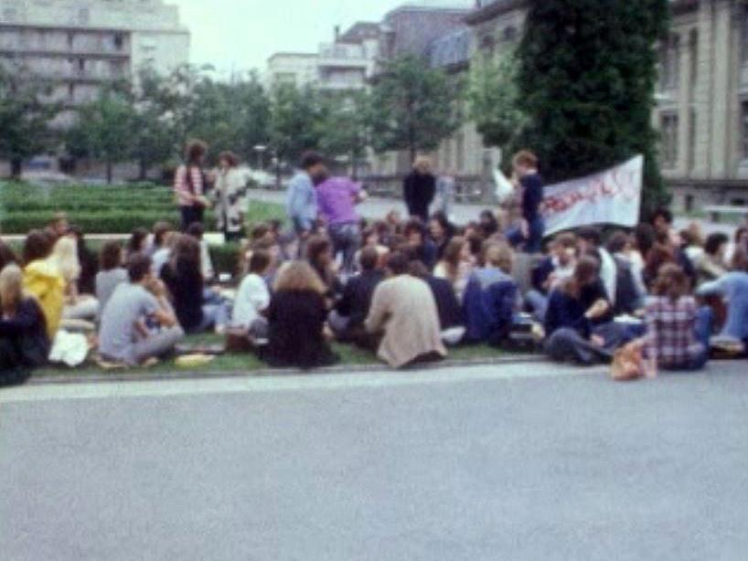 Les étudiants vaudois revendiquent la liberté d'étudier. [RTS]