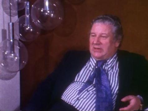 Dans le roman de Peter Ustinov, l'humour et la gravité se côtoient. [RTS]