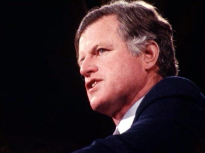 Le sénateur Ted Kennedy en campagne pour l'investiture démocrate.