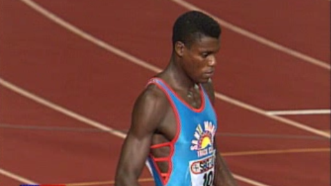 Carl Lewis face à Ben Johnson sur 100 mètres à Lausanne. [RTS]