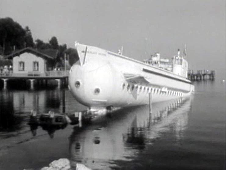 Plongée dans les eaux du lac Léman avec le mésoscaphe.