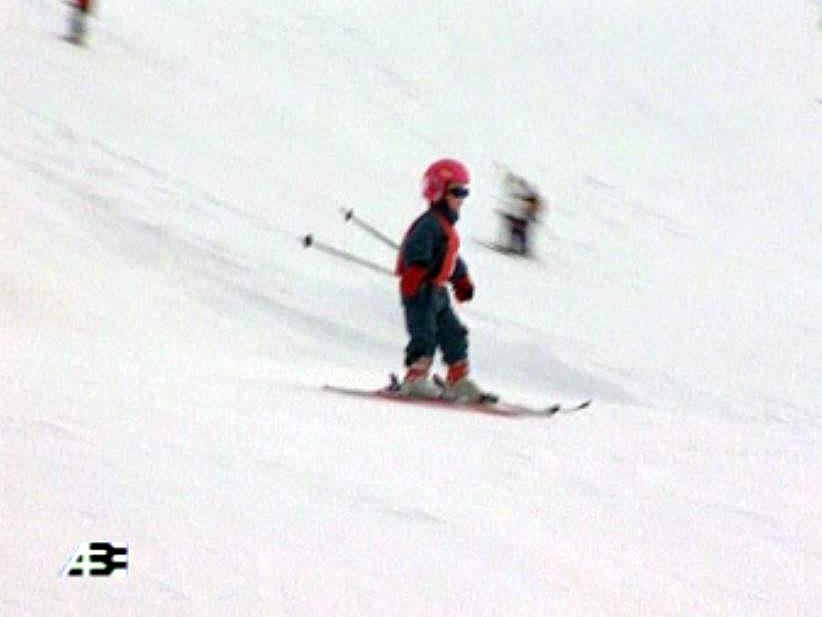 La meilleure sécurité pour les enfants sur les pistes, le casque!