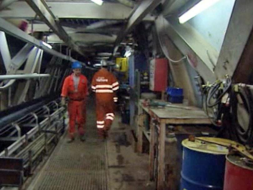 Témoignages d'ouvriers sur le chantier de percement du Gothard.