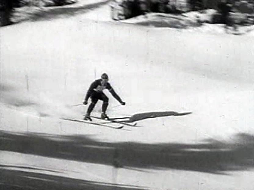 Le skieur autrichien entre dans la légende lors des JO de 1956.