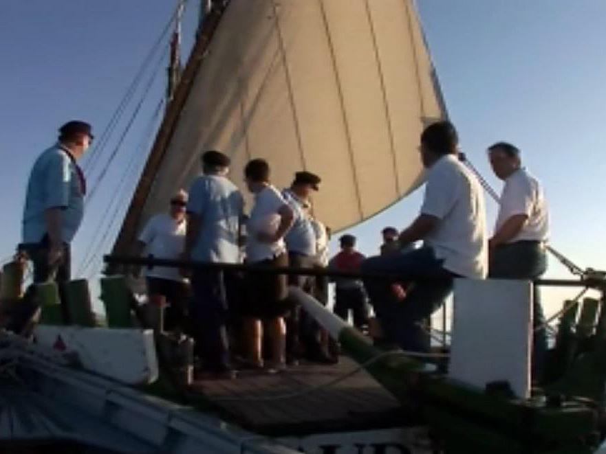 Ils participent activement à l'entretien du patrimoine lacustre.