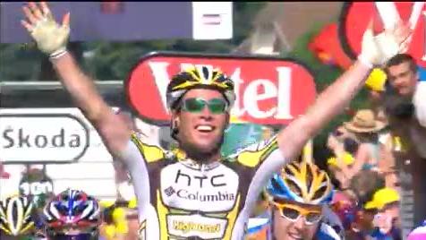 Cyclisme / Tour de France: Pas de réelle surprise dans cette 6e étape, Mark Cavendish survole le sprint final et s'impose devant Farrar et Petacchi, Fabian Cancellara reste en jaune.