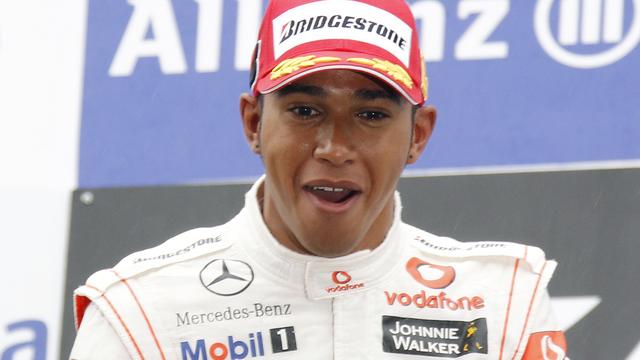 Lewis Hamilton fête son troisième succès de la saison.