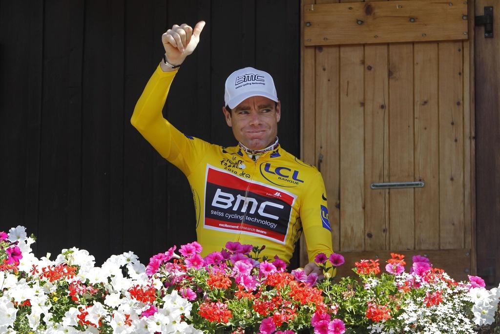 Cadel Evans a salué ses fans depuis le balcon de son hôtel [KEYSTONE - Christophe Ena]