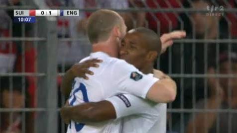 Football / Euro 2012: Wayne Rooney ouvre le score face à la Suisse (9e)