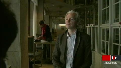 Angleterre: malgré sa libération sous caution, Julian Assange reste en prison