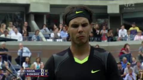 Tennis / US Open (Finale): Rafael Nadal (ESP) - Novak Djokovic (SRB). Un beau duel de cogneur qui va à l'aventage de l'Espagnol dans cette 1ère manche 6-4