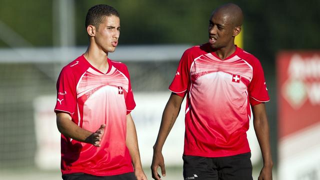 Ben Khalifa, ici avec Gelson, effectue sa première pige avec l'équipe A.