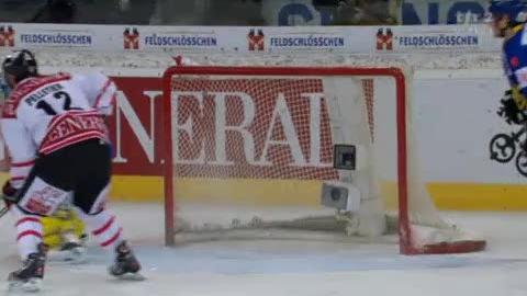 Hockey / Coupe Spengler: demi-finale Davos - Team Canada. Champ des cygnes davosien: Pelletier inscrit le 0-4 (50e)
