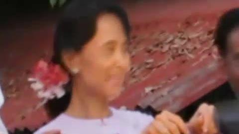 Séquences choisies: les premières images d'Aung San Suu Kyi
