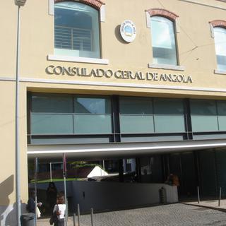 Le Consulat général d'Angola à Lisbonne. C'est là que se rendent les migrants portugais pour obtenir un visa. [aline bassin]