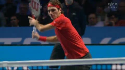 Tennis / Masters (demi-finale): Federer réussit un point magnifique contre Djokovic