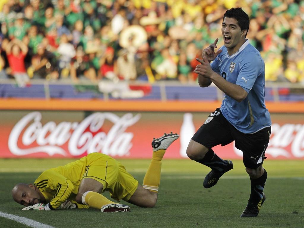 Suarez marque et propulse l'Uruguay en tête du groupe. [KEYSTONE - Matt Dunham]