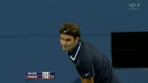 Tennis / US Open (1/8e de finale): Federer – Jürgen Melzer (AUT). 3e set: Melzer domine, mais Federer est sauvé par son service