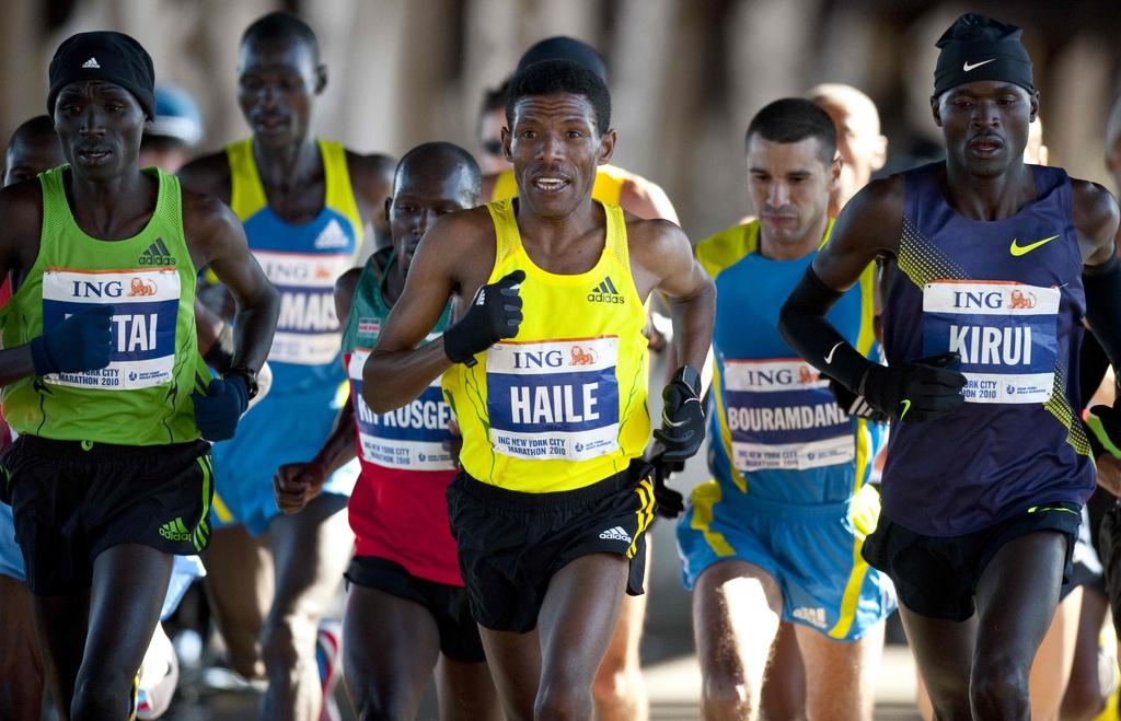 Haile Gebreselassie dans ses dernières foulées. [KEYSTONE - Stephen Chernin]