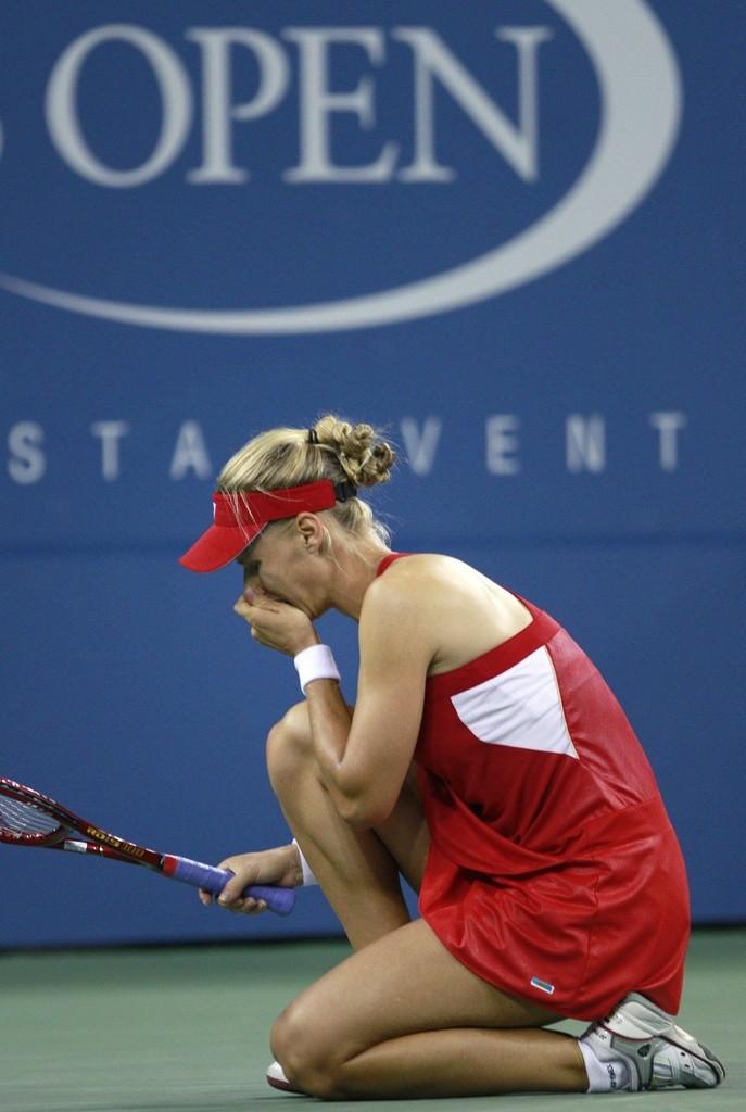 Elena Dementieva peine à digérer ses 4 balles de match manquées.