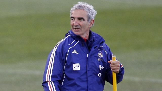 Domenech regagnera-t-il la confiance du public français?