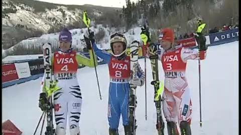 Ski alpin / slalom dames Aspen (USA/1re m.): la Suédoise Maria Pietilae-Holmner domine. Elle réalise le meilleur chrono des deux manches