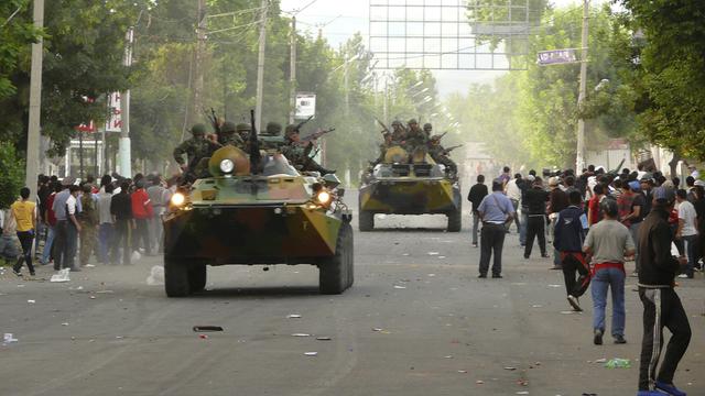 Vendredi, l'armée s'est déployée dans les rues de Och. [REUTERS - � STR New / Reuters]