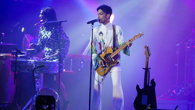 Huit mille personnes seulement se sont procuré un billet pour le concert de Prince à Genève.