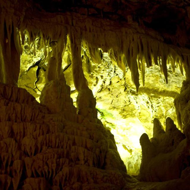 Les grottes de Vallorbe. [alexandre chatton]