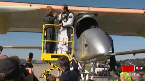 Solar Impulse: l'avion solaire a accompli son premier vol de nuit