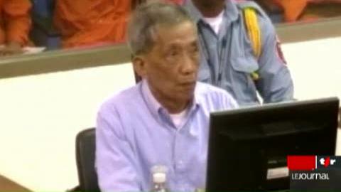 Kaing Guek Eav, surnommé Douch, est condamné à 35 ans de prison pour meurtres, tortures et crimes contre l'humanité